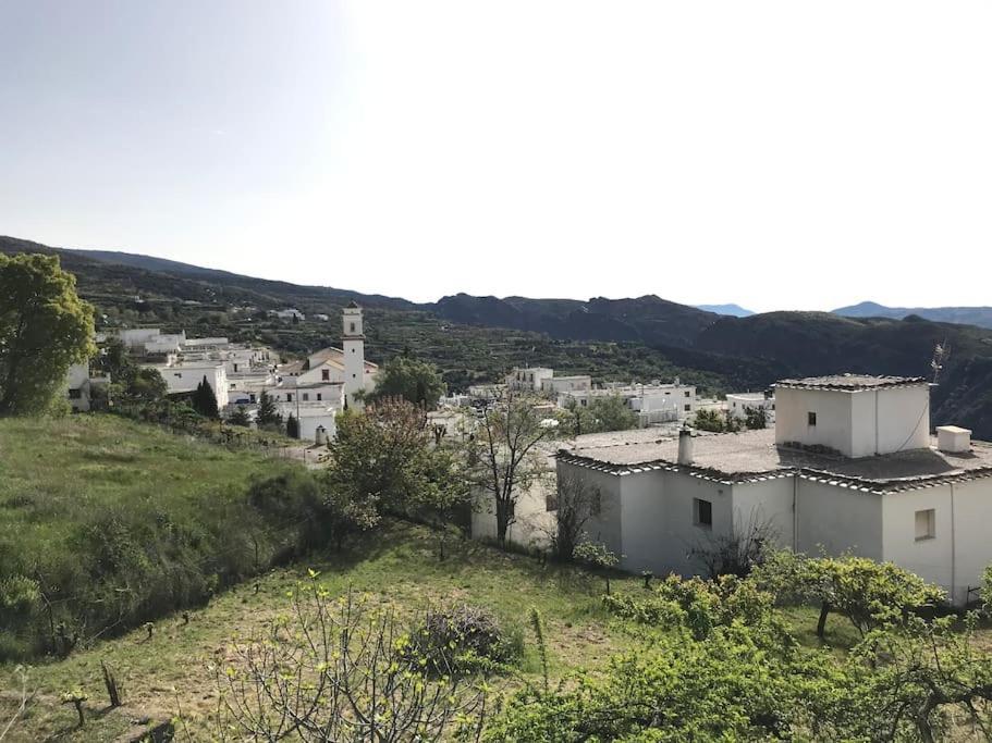 La Casa Rural De Paco Y Ana Pitres Εξωτερικό φωτογραφία
